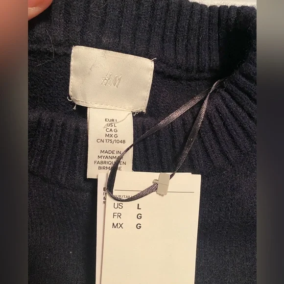 H&M Women’s Fine Knit Striped Crewneck Sweater NWT Size Large - Picture 4 of 5